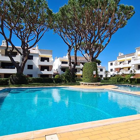 Apartamento Solar Dos Pinheiros Daire Quarteira Dış mekan fotoğraf