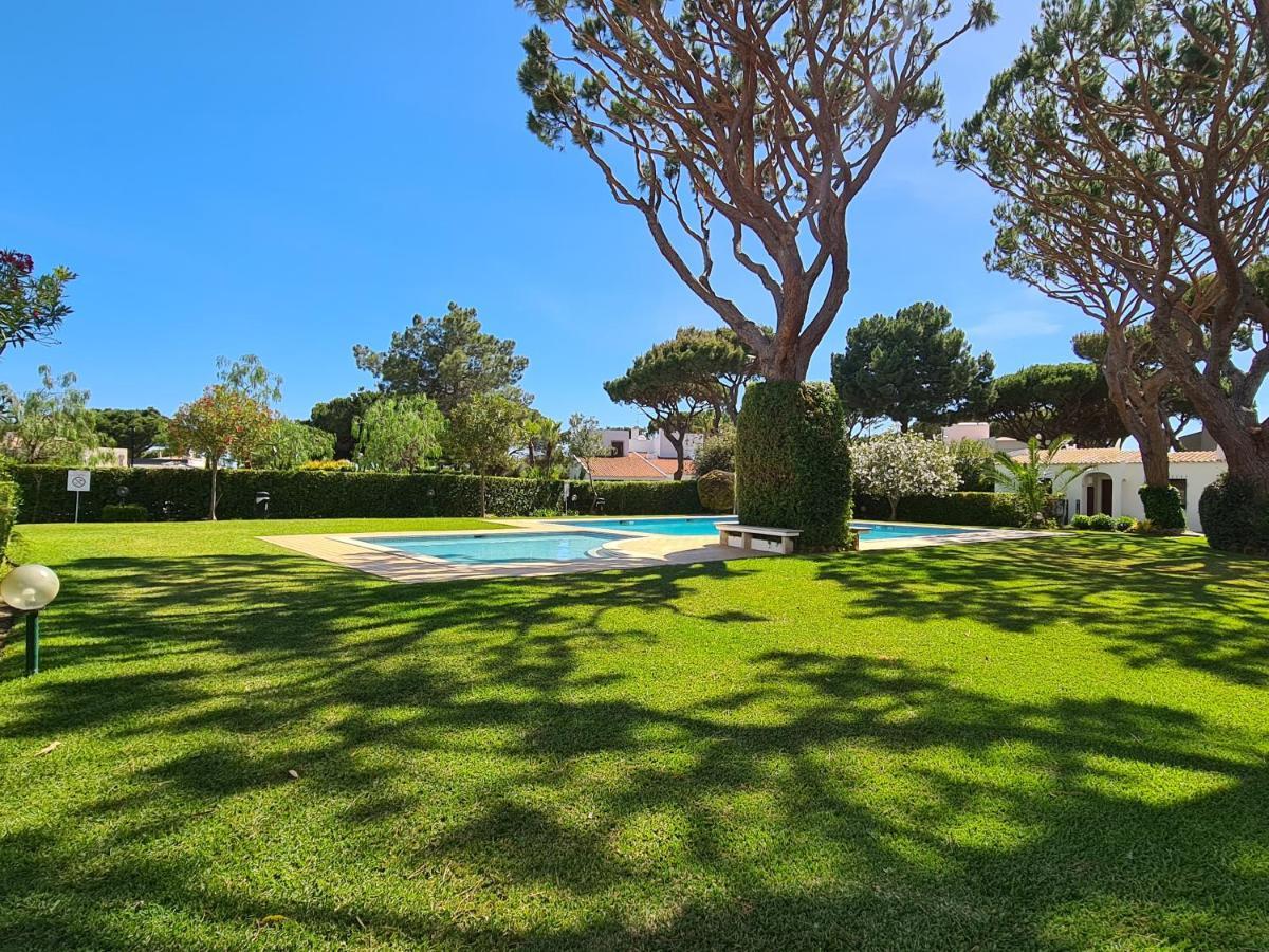 Apartamento Solar Dos Pinheiros Daire Quarteira Dış mekan fotoğraf