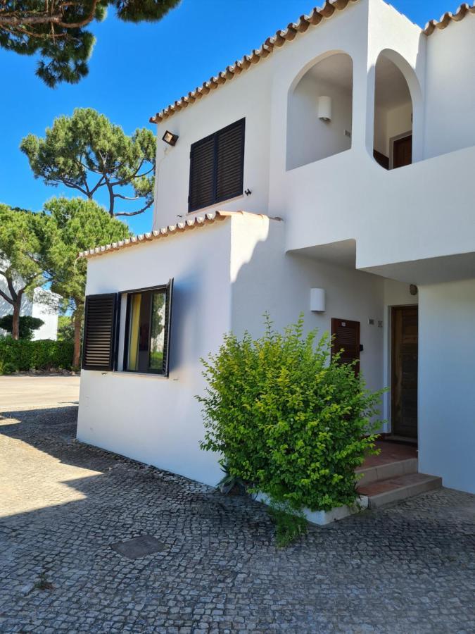 Apartamento Solar Dos Pinheiros Daire Quarteira Dış mekan fotoğraf